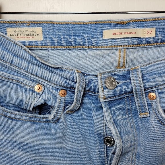 Levi’s Premium Wedgie Straight Jeans Size 27 Button Fly Medium Wash High Rise - Picture 8 of 9